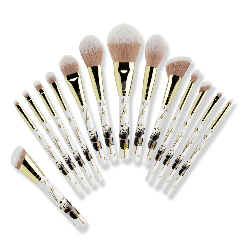 Panda collection: 14 makeup brushes in a fan arrangement